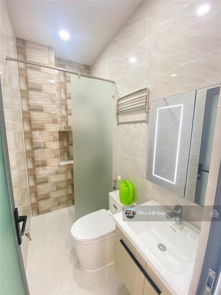 Nhà xây mới 5 tấm full nội thất, 4x13m hẻm đẹp 7m đường mã lò gần trường học, ubnd phường