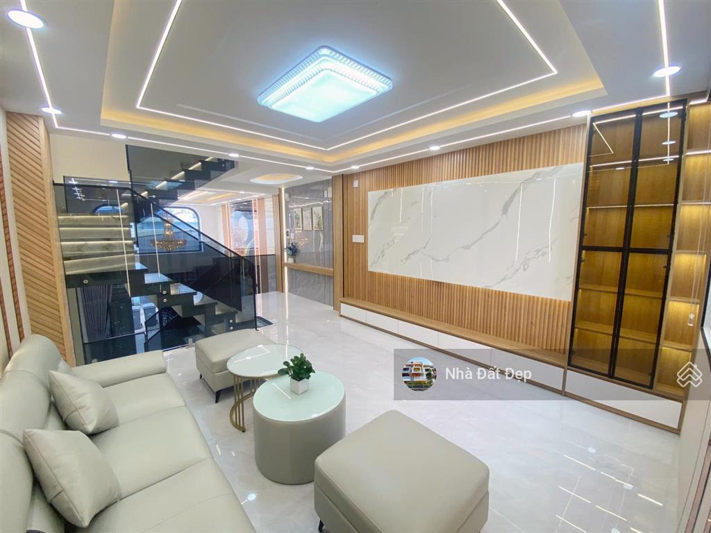 Nhà xây mới 5 tấm full nội thất, 4x13m hẻm đẹp 7m đường mã lò gần trường học, ubnd phường