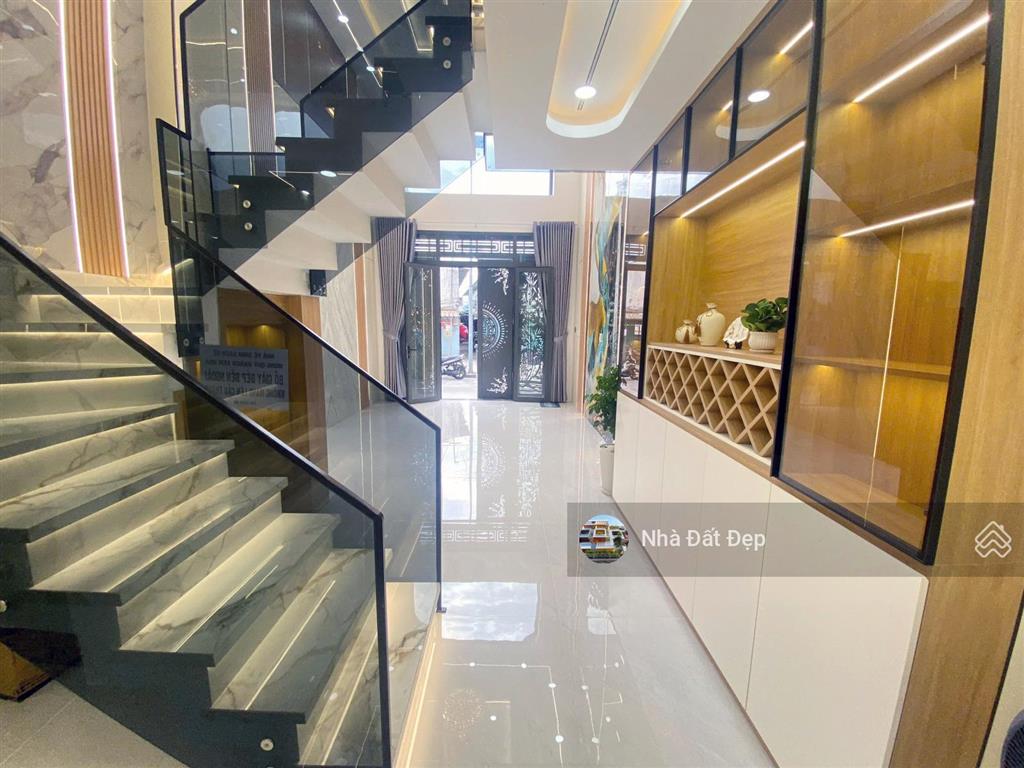Nhà xây mới 5 tấm full nội thất, 4x13m hẻm đẹp 7m đường mã lò gần trường học, ubnd phường