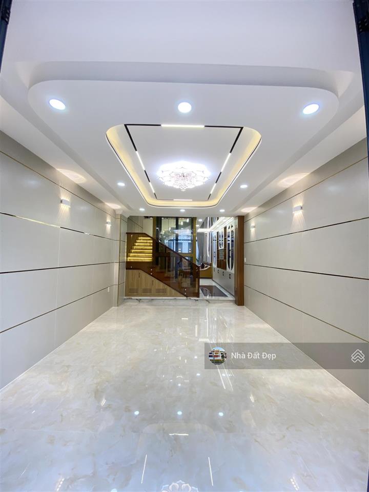 Nhà mới có thang máy 5 tấm đường nhựa đẹp 8m có vỉa hè full nội thất 4x18m đường tây lân