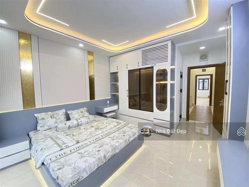 Nhà mới có thang máy 5 tấm đường nhựa đẹp 8m có vỉa hè full nội thất 4x18m đường tây lân