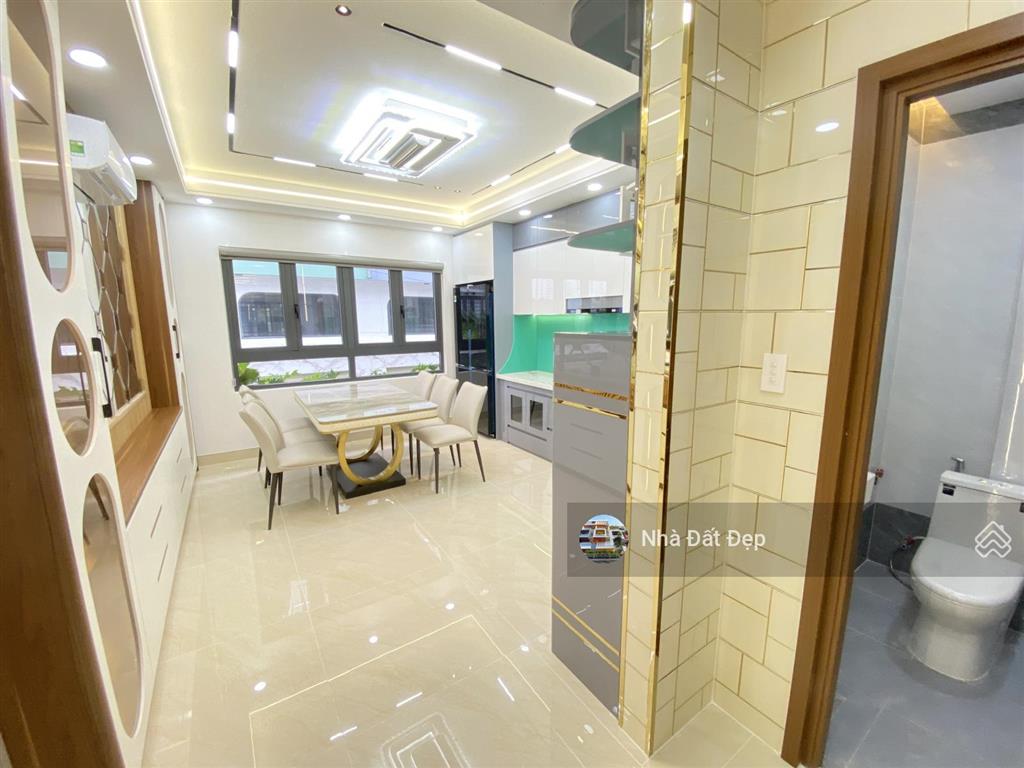 Nhà mới có thang máy 5 tấm đường nhựa đẹp 8m có vỉa hè full nội thất 4x18m đường tây lân