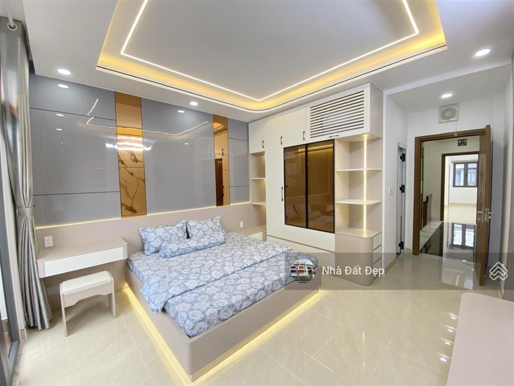 Nhà mới có thang máy 5 tấm đường nhựa đẹp 8m có vỉa hè full nội thất 4x18m đường tây lân