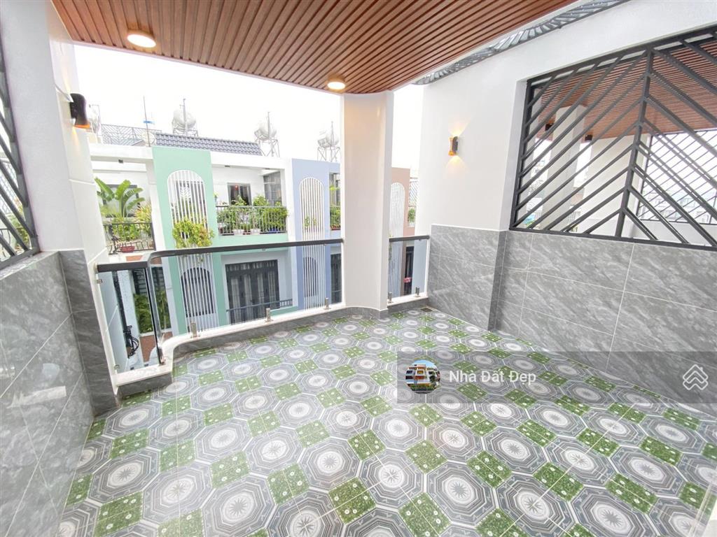 Nhà mới có thang máy 5 tấm đường nhựa đẹp 8m có vỉa hè full nội thất 4x18m đường tây lân