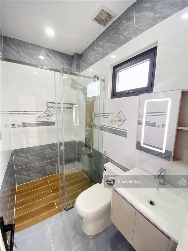 Nhà mới có thang máy 5 tấm đường nhựa đẹp 8m có vỉa hè full nội thất 4x18m đường tây lân