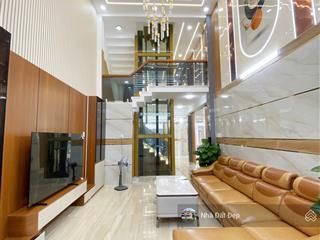 Nhà mới có thang máy 5 tấm đường nhựa đẹp 8m có vỉa hè full nội thất 4x15m đường hương lộ 2