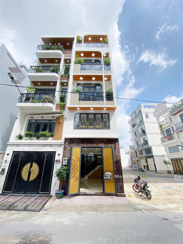 Nhà mới có thang máy 5 tấm đường nhựa đẹp 8m có vỉa hè full nội thất 4x15m đường hương lộ 2