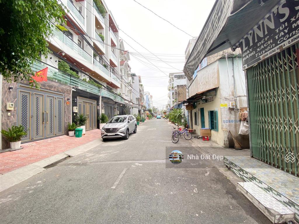 Bán đất tặng nhà cấp 4, dt 4x22m hẻm nhựa đẹp 10m, 1 sẹc lê văn quới, khu nhà lầu giáp tân phú