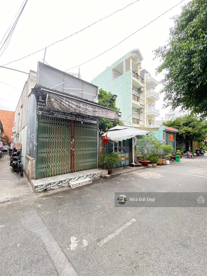 Bán đất tặng nhà cấp 4, dt 4x22m hẻm nhựa đẹp 10m, 1 sẹc lê văn quới, khu nhà lầu giáp tân phú