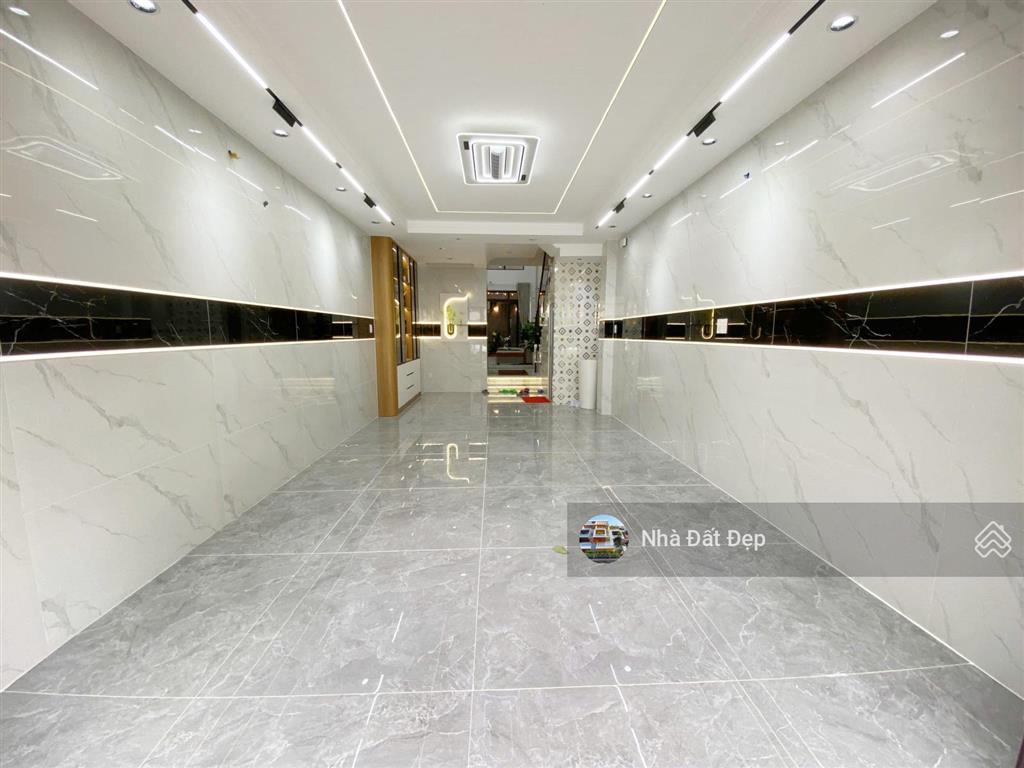 Nhà mới có thang máy 6 lầu full nội thất 4x20m mặt tiền đường nhựa 12m lê văn quới giáp q. tân phú