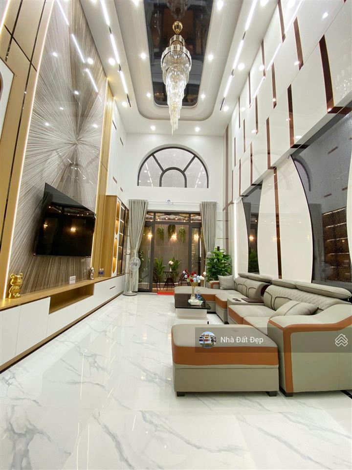 Nhà mới có thang máy 6 lầu full nội thất 4x20m mặt tiền đường nhựa 12m lê văn quới giáp q. tân phú