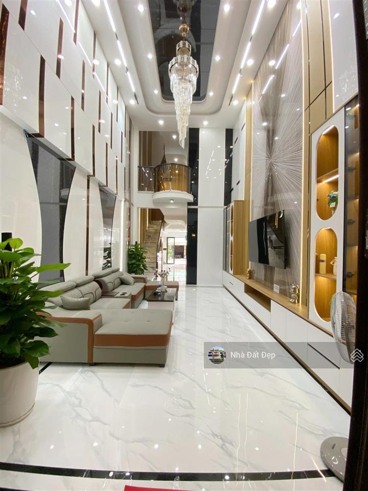 Nhà mới có thang máy 6 lầu full nội thất 4x20m mặt tiền đường nhựa 12m lê văn quới giáp q. tân phú