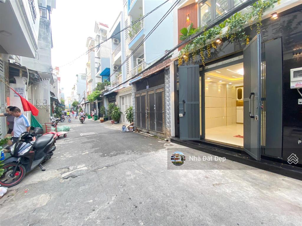 Nhà mới 5 tấm, có thang máy, full nội thất 4x15m hẻm nhựa đẹp 8m 1 sẹc lê văn quới