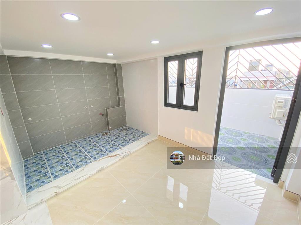 Nhà mới 5 tấm, có thang máy, full nội thất 4x15m hẻm nhựa đẹp 8m 1 sẹc lê văn quới