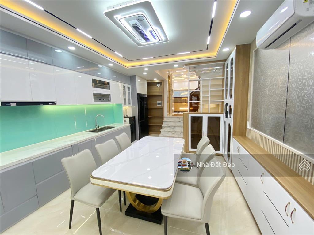 Nhà mới 5 tấm, có thang máy, full nội thất 4x15m hẻm nhựa đẹp 8m 1 sẹc lê văn quới