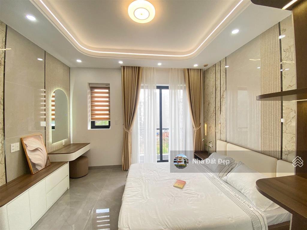 Nhà siêu đẹp 4,5 tấm, 4x14m đường nhựa 8m thông thoáng đồng bộ cao cấp khu tái định cư