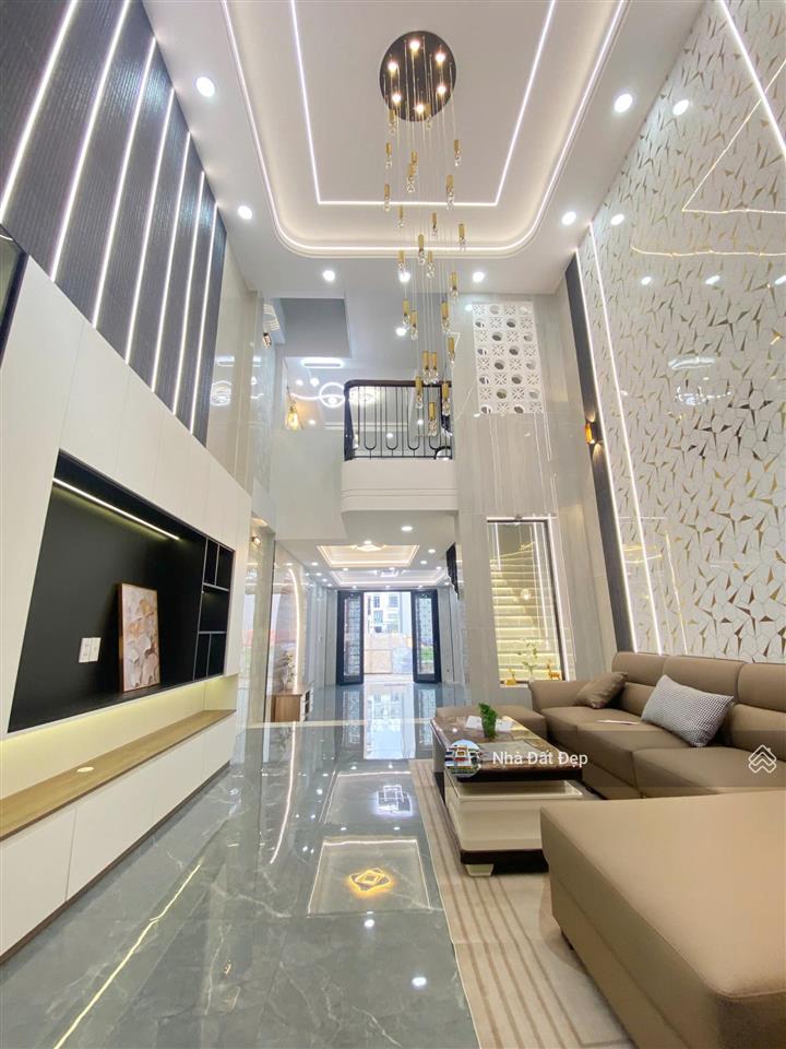 Nhà siêu đẹp 4,5 tấm, 4x14m đường nhựa 8m thông thoáng đồng bộ cao cấp khu tái định cư
