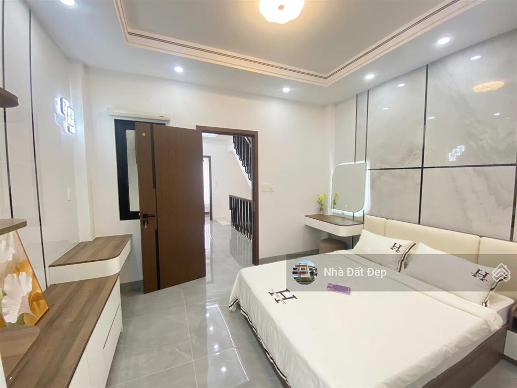 Nhà siêu đẹp 4,5 tấm, 4x14m đường nhựa 8m thông thoáng đồng bộ cao cấp khu tái định cư
