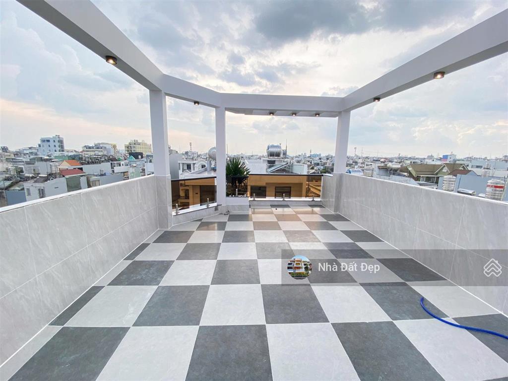 Nhà mới góc 2 mặt tiền có thang máy 5,5 tấm full nội thất 4,8x14m. đường nhựa 8m lê văn quới