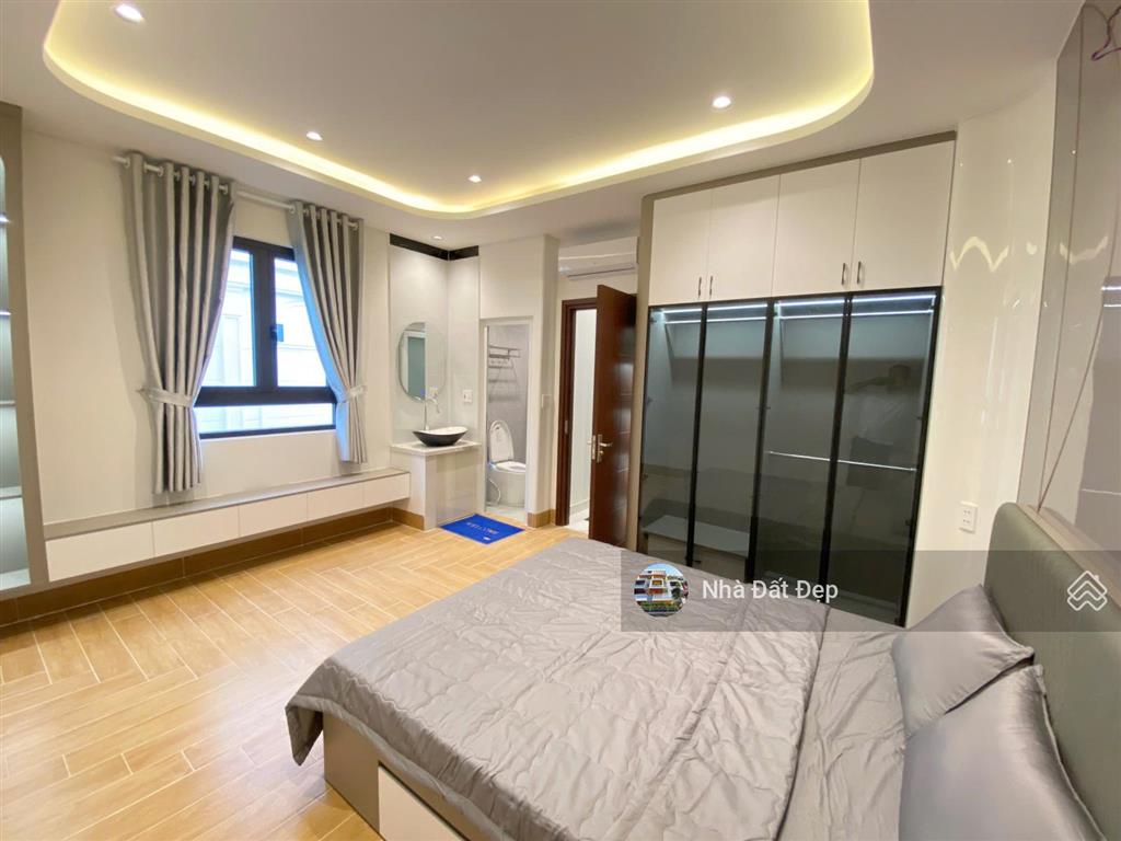 Nhà mới góc 2 mặt tiền có thang máy 5,5 tấm full nội thất 4,8x14m. đường nhựa 8m lê văn quới