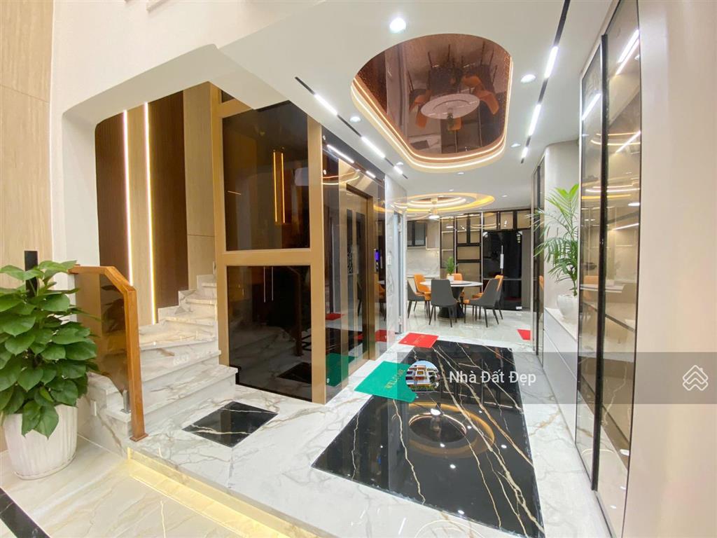 Nhà mới góc 2 mặt tiền có thang máy 5,5 tấm full nội thất 4,8x14m. đường nhựa 8m lê văn quới