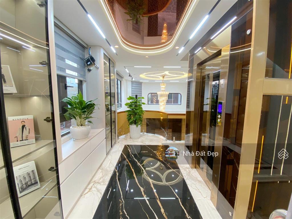 Nhà mới góc 2 mặt tiền có thang máy 5,5 tấm full nội thất 4,8x14m. đường nhựa 8m lê văn quới