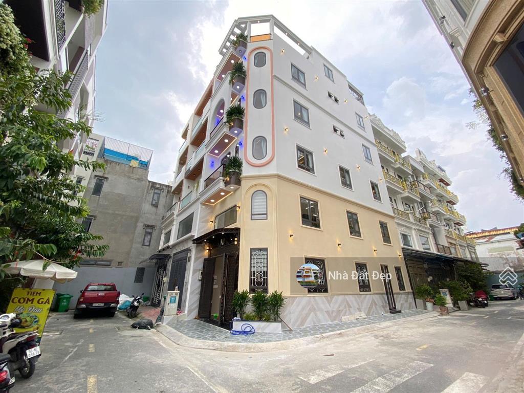 Nhà mới góc 2 mặt tiền có thang máy 5,5 tấm full nội thất 4,8x14m. đường nhựa 8m lê văn quới