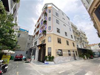 Nhà mới góc 2 mặt tiền có thang máy 5,5 tấm full nội thất 4,8x14m. đường nhựa 8m lê văn quới
