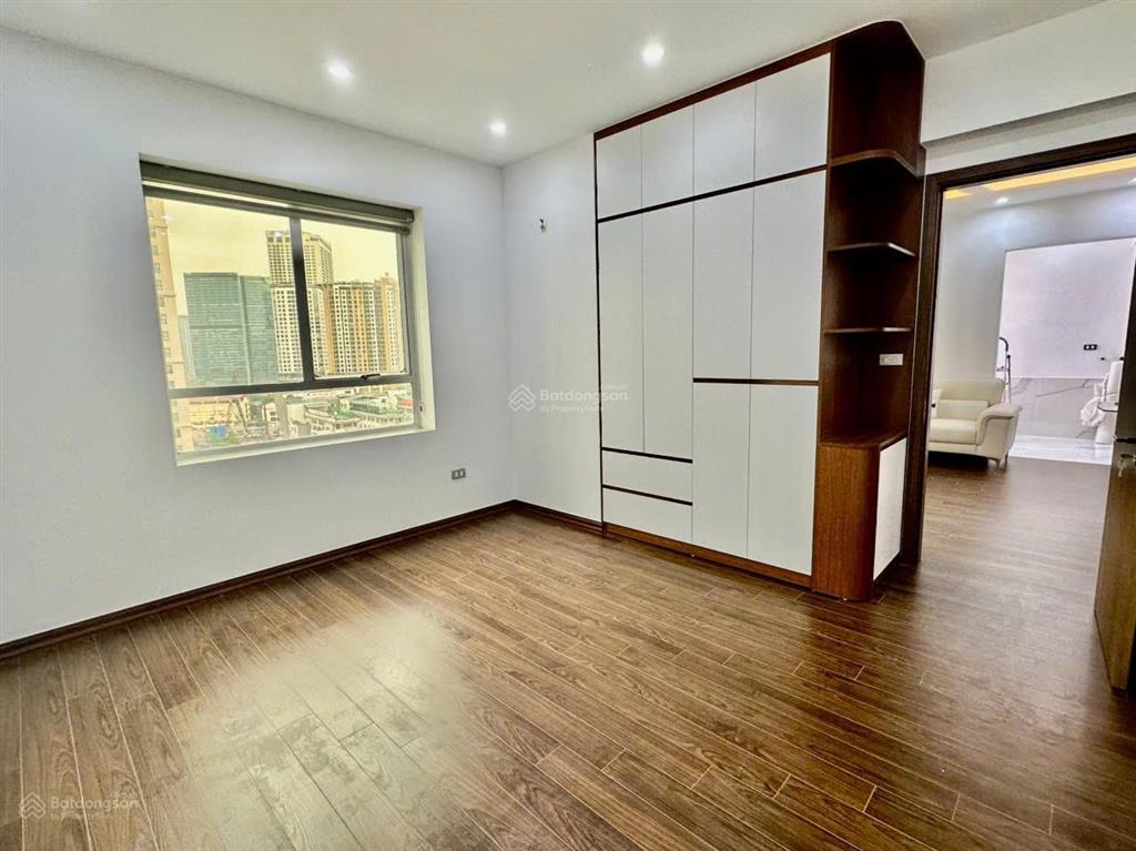 Bán cc 2pn giá thỏa thuận, 89m2 tại n09b1 thành thái, kđt mới dịch vọng