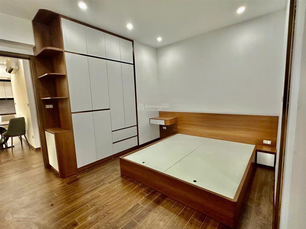 Bán cc 2pn giá thỏa thuận, 89m2 tại n09b1 thành thái, kđt mới dịch vọng