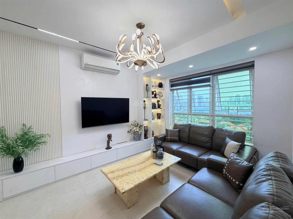 Siêu hiếm bán căn hộ n09 thành thái  view công viên  125m2  10 tỷ   0963 815 ***