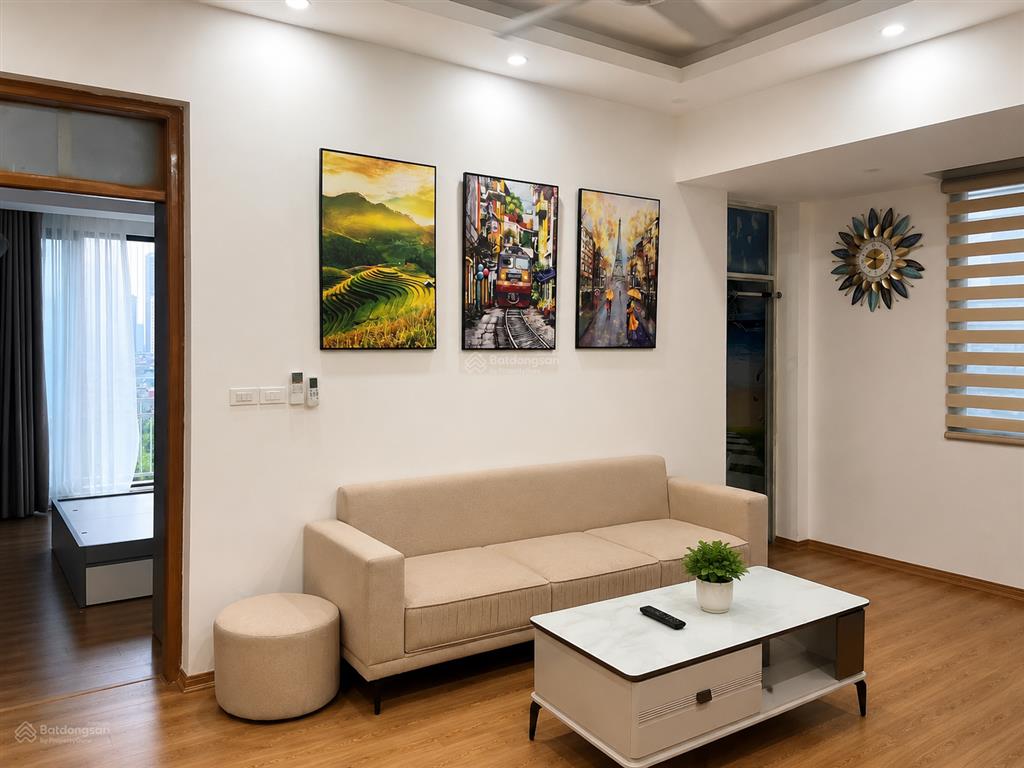 Bán gấp căn hộ 2pn, 1wc tại vũ phạm hàm, yên hòa, cầu giấy, hà nội, 62m2, giá thỏa thuận