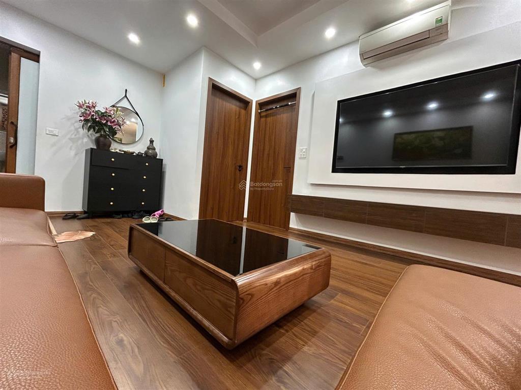 Bán gấp căn hộ ct1 kđt nghĩa đô  2 n1vs  sđcc  nhỉnh 5 tỷ 0963 815 ***