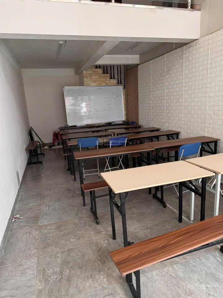 Cần cho thuê văn phòng  khu đt văn phú