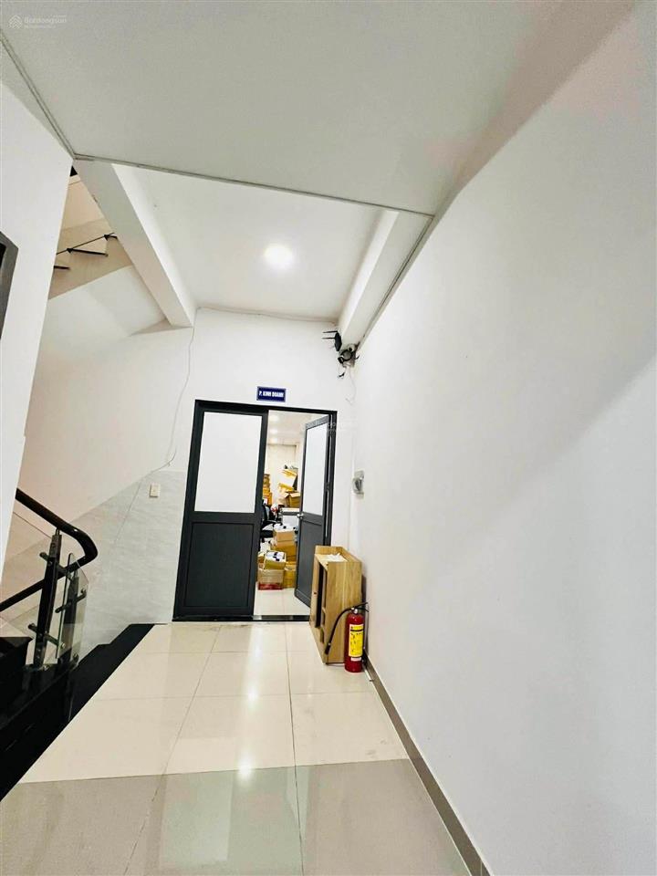 Chính chủ bán gấp nhà 6 tầng lê thị hồng, khu vip. 1 căn duy nhất. nhỉn 15ty