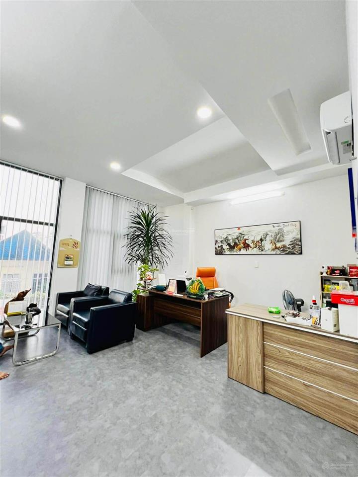 Chính chủ bán gấp nhà 6 tầng lê thị hồng, khu vip. 1 căn duy nhất. nhỉn 15ty