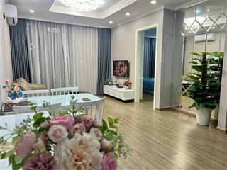 Cút lỗ 3 tỷ căn 1pn  1 wc  39 m2 chung cư vinhomes symphony.  0967 003 ***