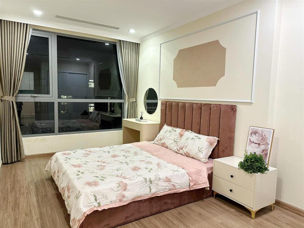Cut lỗ 1.5 tỷ căn 85m2  3pn  2 wc chung cư vinhomes symphony riverside  0967 003 ***