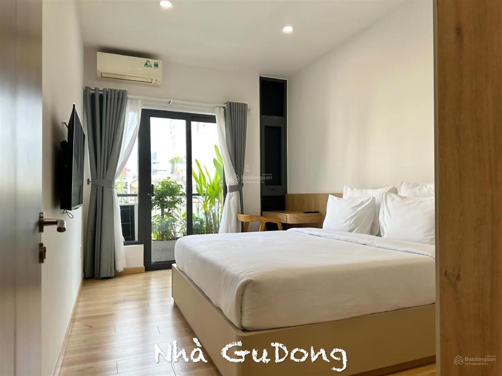 Cho thuê căn hộ 2pn gần vòng xoay lăng cha cả và công viên hoàng văn thụ