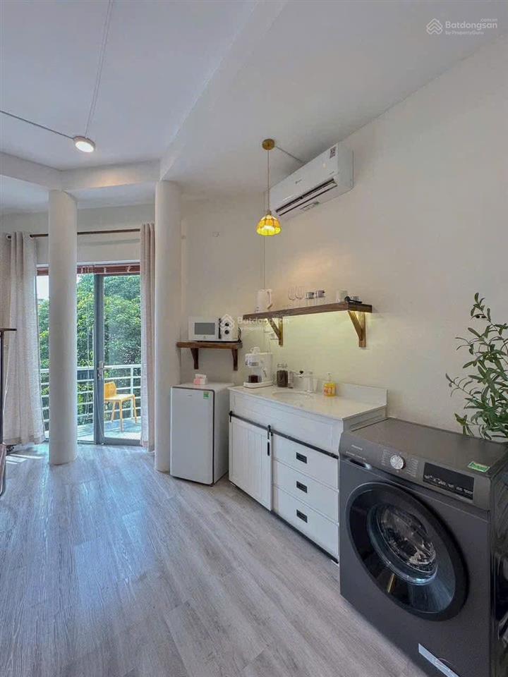 Cho thuê phòng đầy đủ nội thất gầm k300 gần chợ hoàng hoa thám, quận tân bình