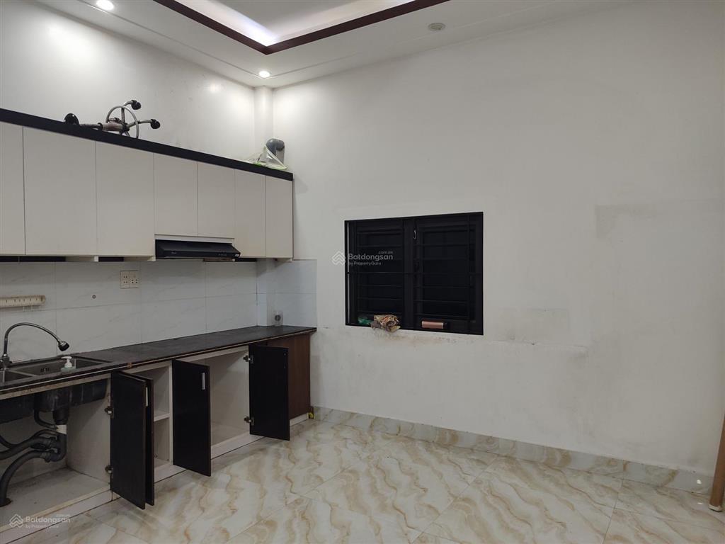 Hàng hiếm quán trữ nhà 3 tầng, 66m2, sổ đỏ, chỉ hơn 3 tỷ!