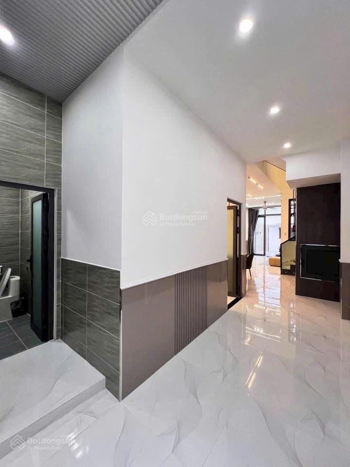 Chủ giảm giá bán gấp nhà 1 trệt 1 lầu ngay đường đồng khởi  cây xăng 75  trung tâm tp biên hoà