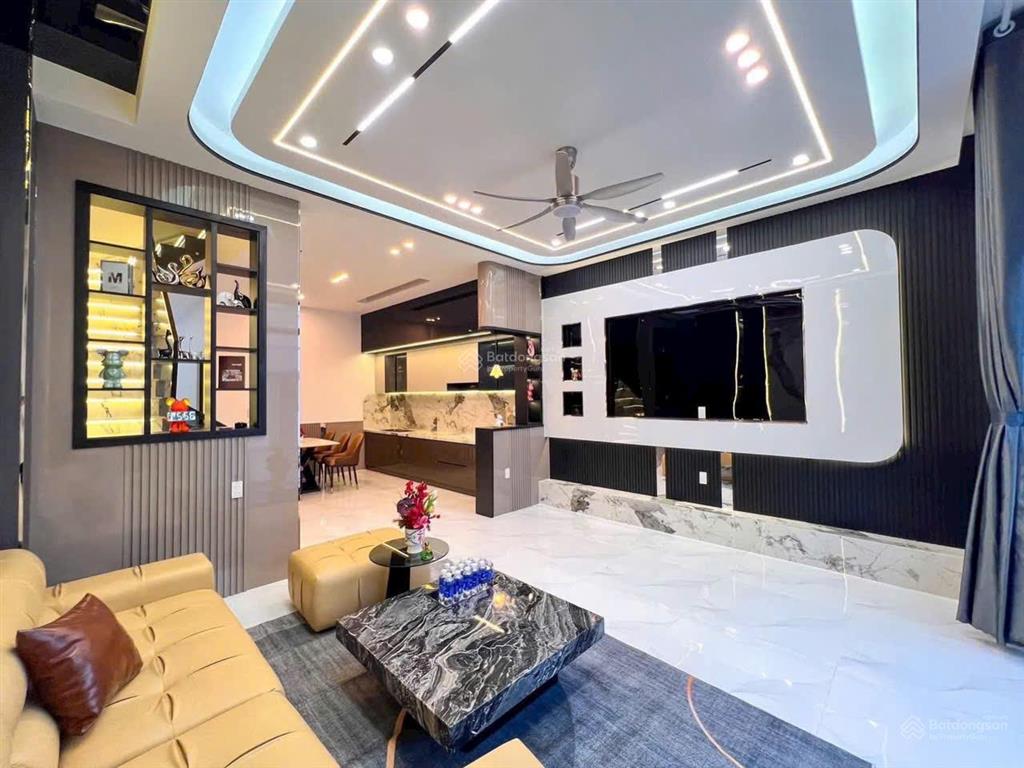 Chủ giảm giá bán gấp nhà 1 trệt 1 lầu ngay đường đồng khởi  cây xăng 75  trung tâm tp biên hoà