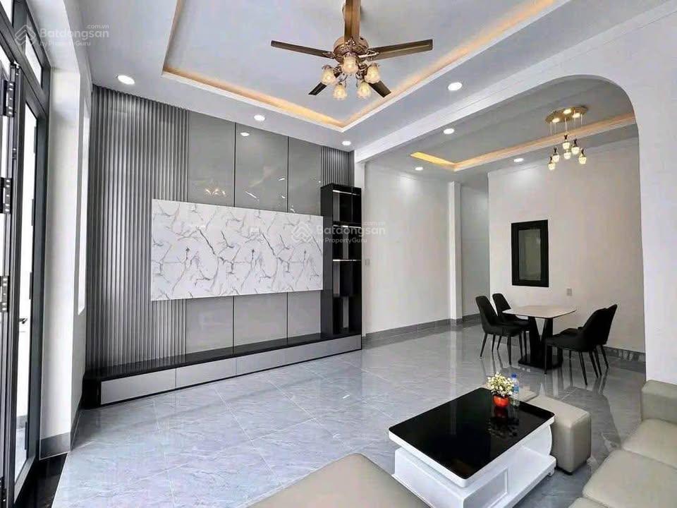Kèo thơm xuất hiện !!! cần bán gấp căn nhà lầu sổ riêng, thổ cư 100% gần trạm thu phí bửu long