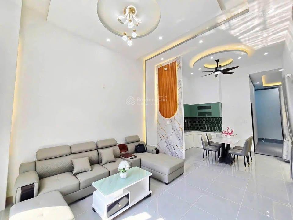 Ngộp lắm rồi! bán căn cấp 4 full nội thất sổ riêng, 100% thổ cư gần go tân hiệp, đường đồng khởi