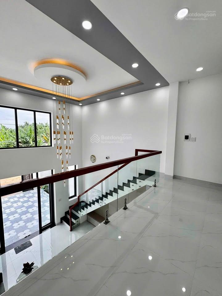 Cô chú đi nước ngoài cần bán nhanh căn nhà mới xây ngay chợ thạnh phú  500tr sang tên ngay