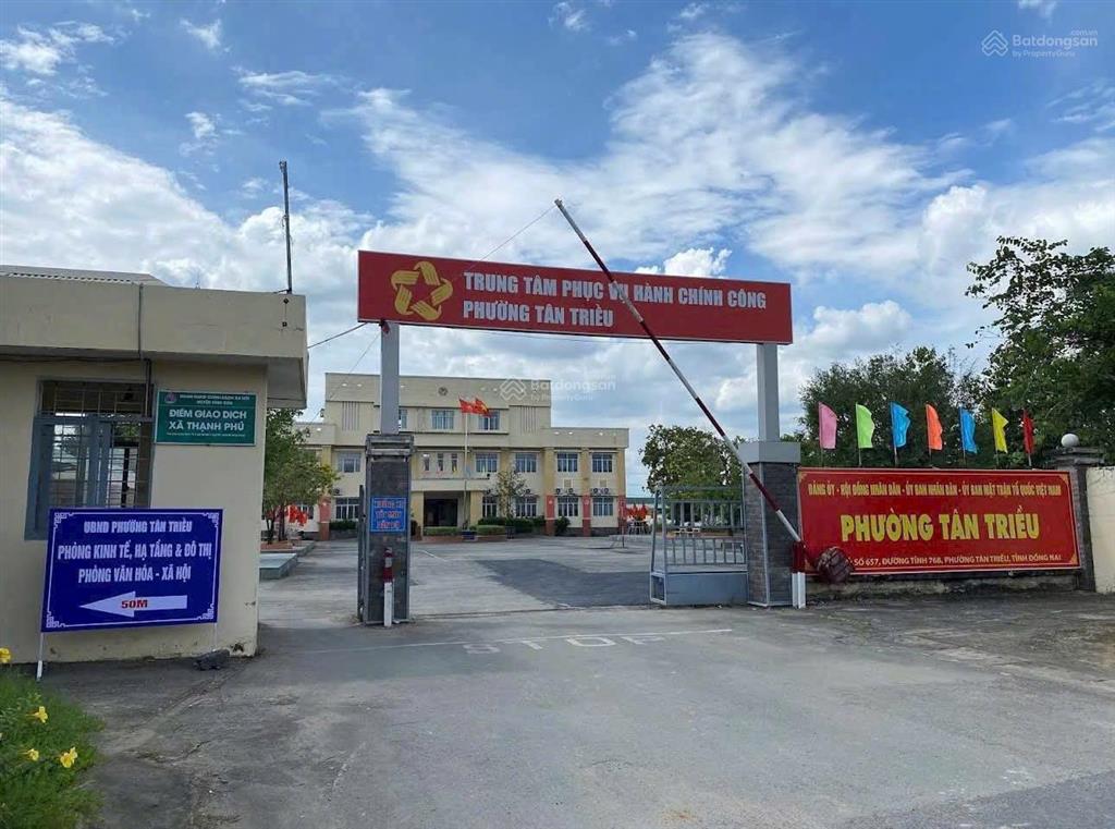 Bán lô đất mặt tiền kinh doanh buôn bán ngay, đường nhựa 32m, sổ riêng, thổ cư ngay chợ thạnh phú