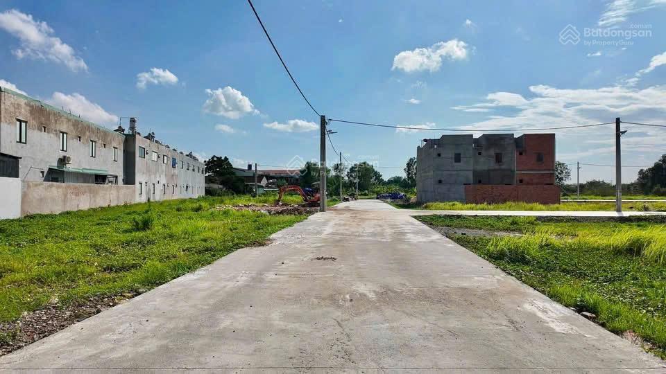 Bán lô góc 2 mặt tiền (6x27m) sổ riêng, 100% thổ cư cách ngã tư bến cá  chỉ 500m di chuyển