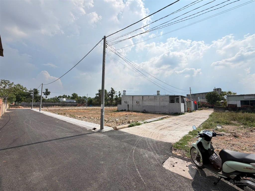 Bán cặp đất góc 2 mặt tiền đường lớn sổ riêng, thổ cư gần big c tân phong  500tr sang tên ngay
