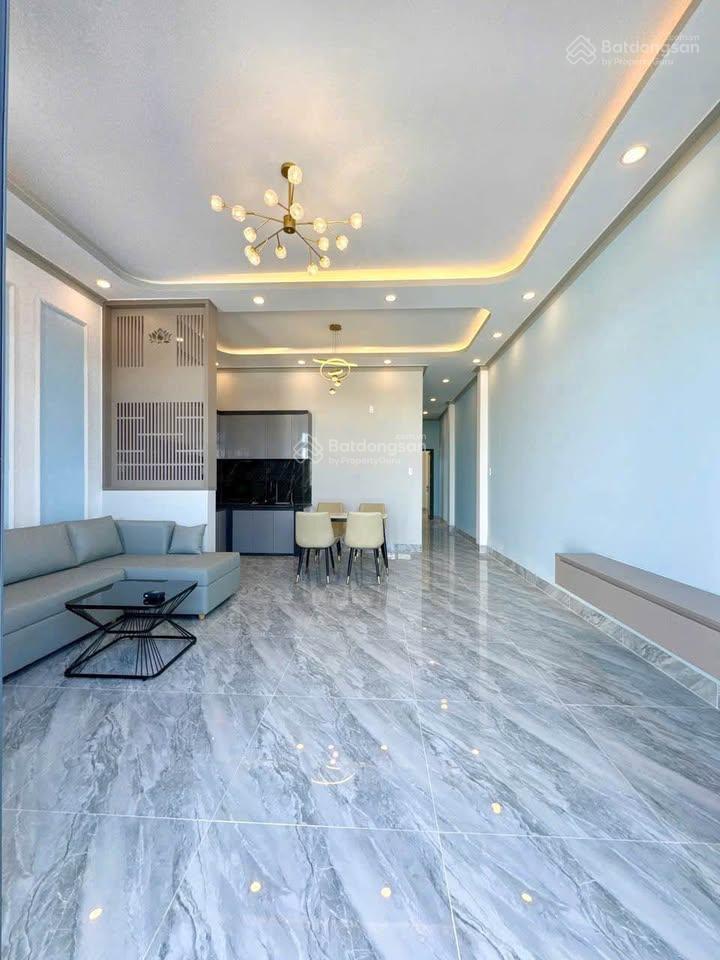 Chính chủ cần bán căn cấp 4 sổ riêng, thổ cư 100% gần cây xăng đức hưng  300tr sang tên ngay